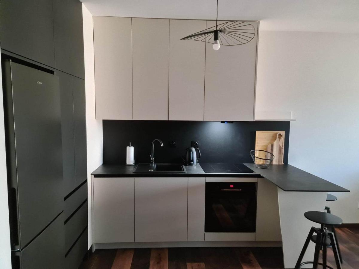 Copper Apartment Free Parking Breslavia Esterno foto